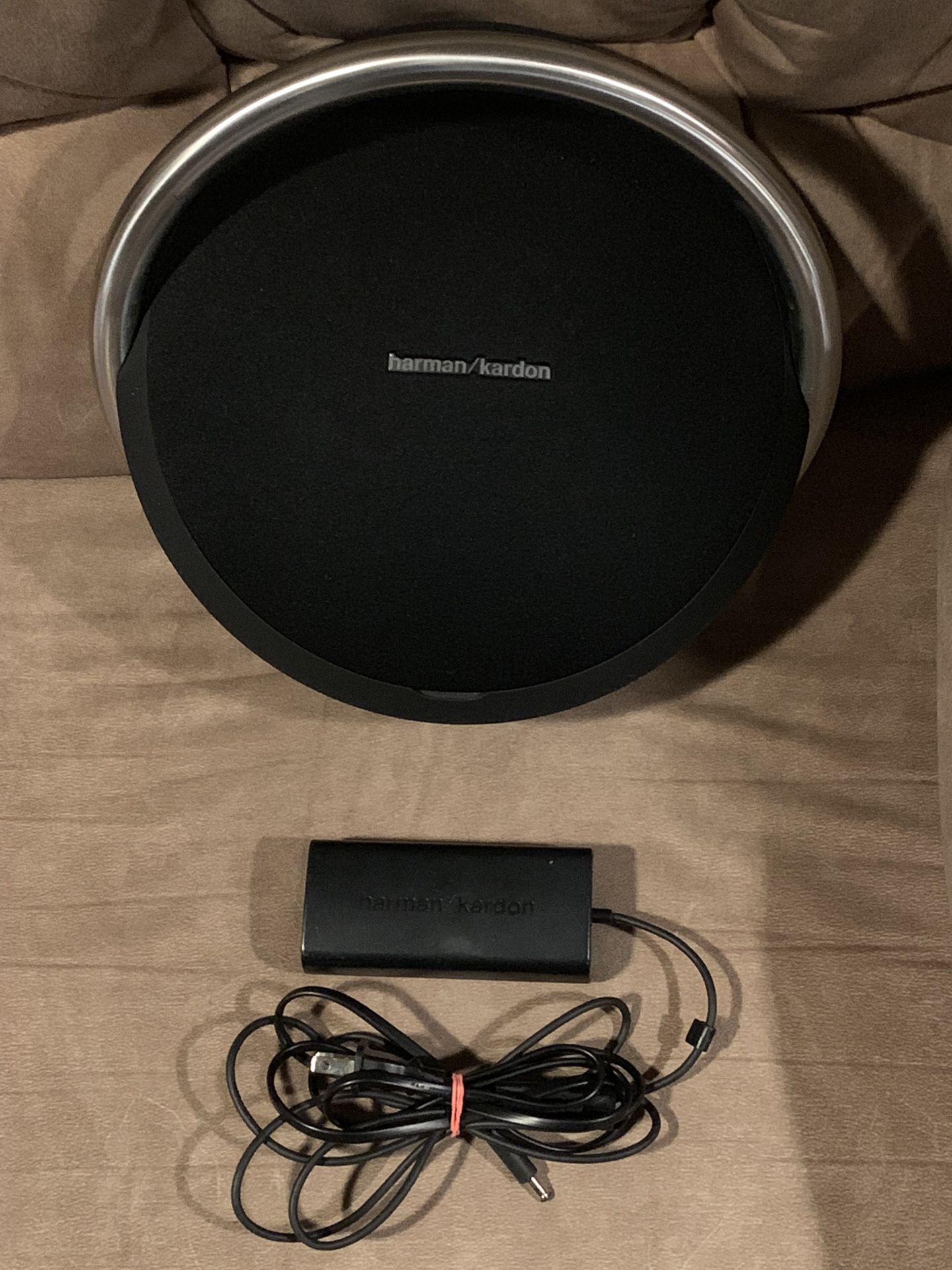 Harmon Kardon Onyx Bluetooth High Performance Portable Speaker