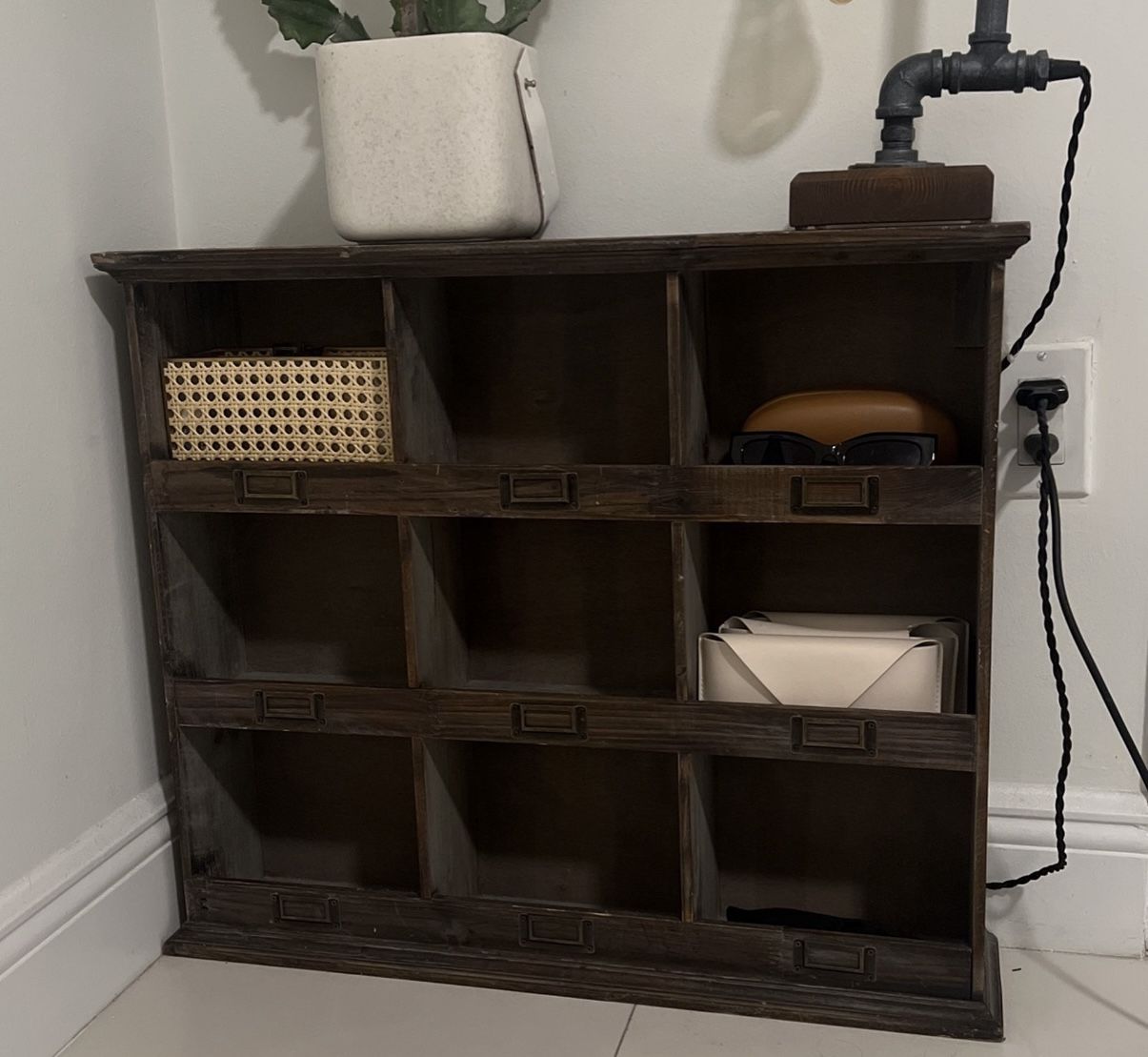 Small wooden shelves / cabinet / storage  / decorative 