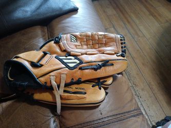 Mizuno Franchise Series Baseball/Softball Glove 12.5" RHT