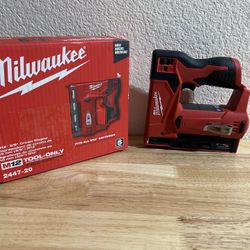 Milwaukee M12 Crown Stapler Like New Condition Tool Only 