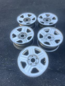 Jeep Wheels 16 “ 5 Of Them