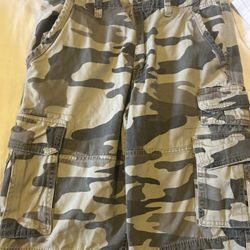 military camo cargo shorts