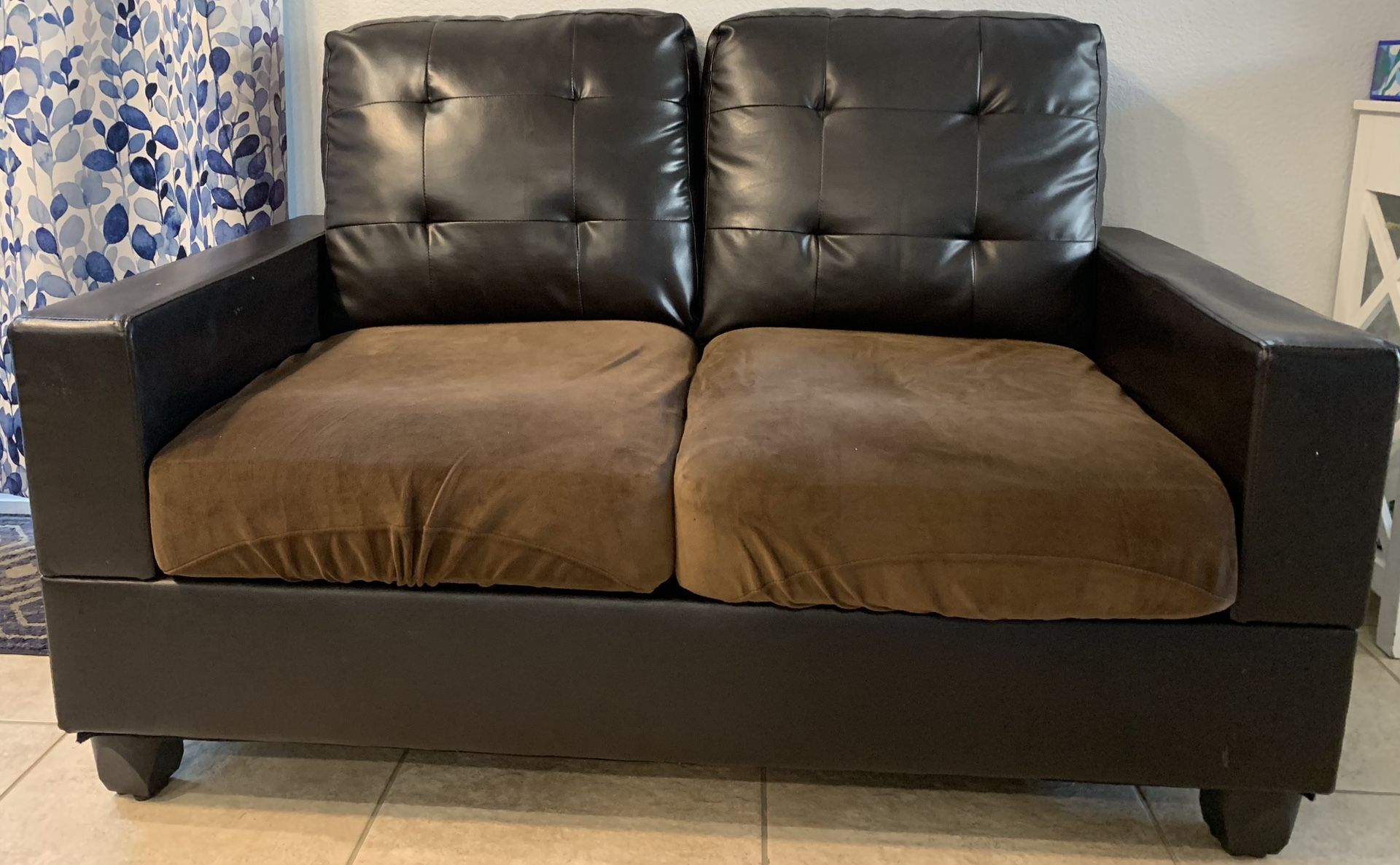 FREE ……..Sofa Or Couch Pickup