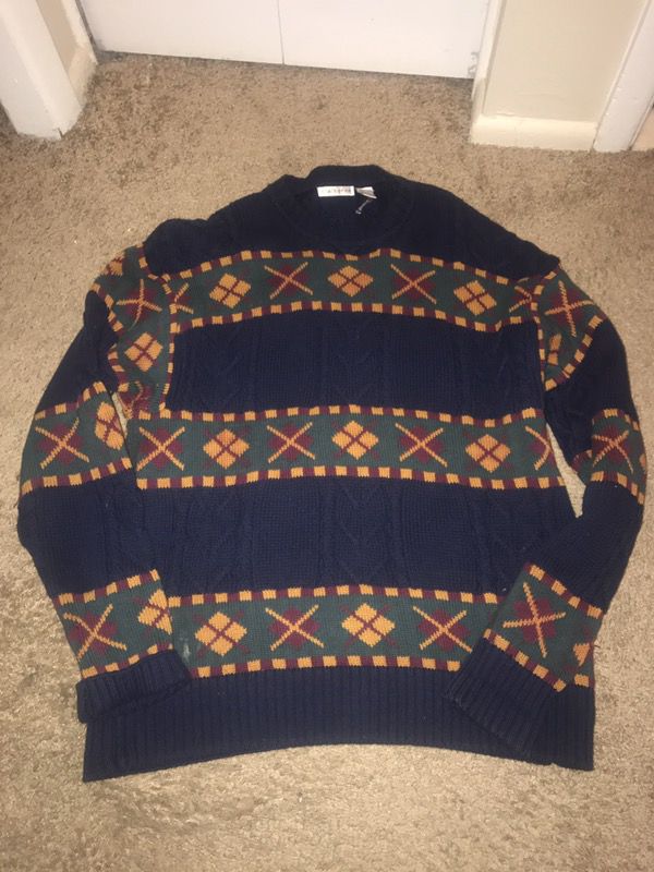 Claiborne sweater
