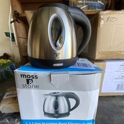 Moss and stone 1.2 L electric kettle