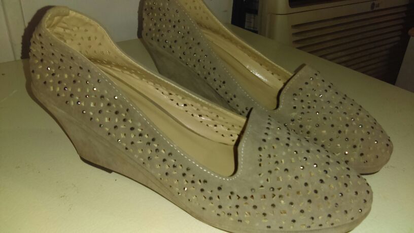 Sequence grey wedges