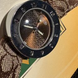 Signature Coach Logo Watch