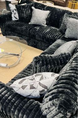 Cozy stylish nice Sectional!