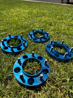 Wheel spacers (Toyota)