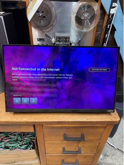 Vizio 24” smart tv