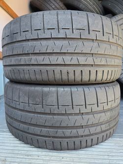 (2) 255 30 20 Pirelli Tires