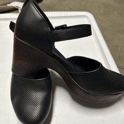 platform shoe 