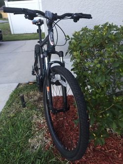 Schwinn Signature Men s chute 27.5 Mountain bike for Sale in Sanford FL OfferUp