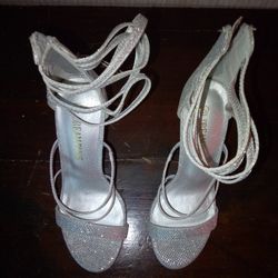 Sz 5  Ladies Heels 