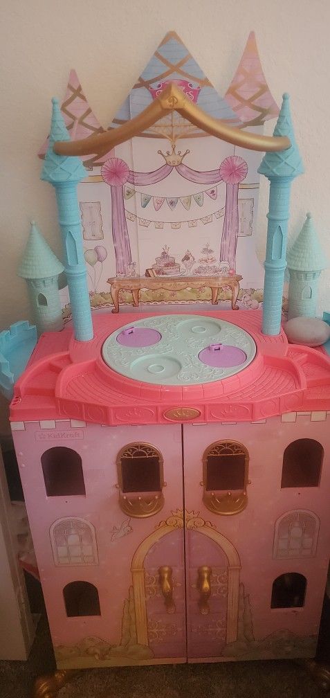 Dollhouse Cabinet