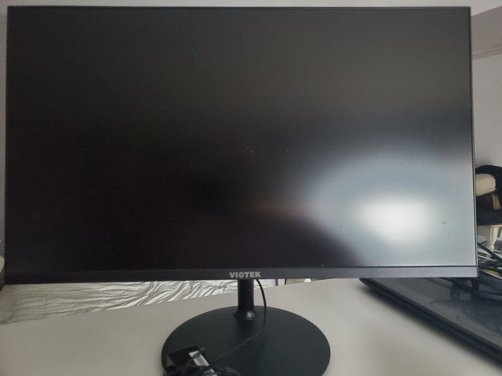 24 in Computer Monitor