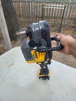 🎈area jersey village 77O41 🎈used 60v joist drill no batt no charger $130 pick it up only b serious person please