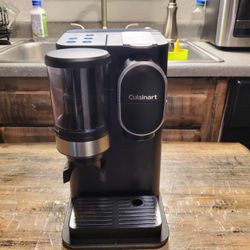Cuisinart  Single serve coffee Maker with coffee grinder