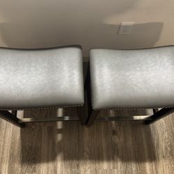 2 Wooden counter stools in great condition | Plow & Hearth