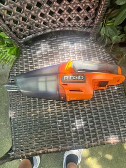 RIDGID 18V Cordless Hand Held Vacuum