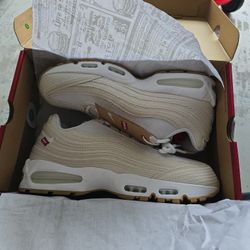 Nike Levi's 