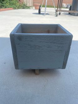 Wooden planter