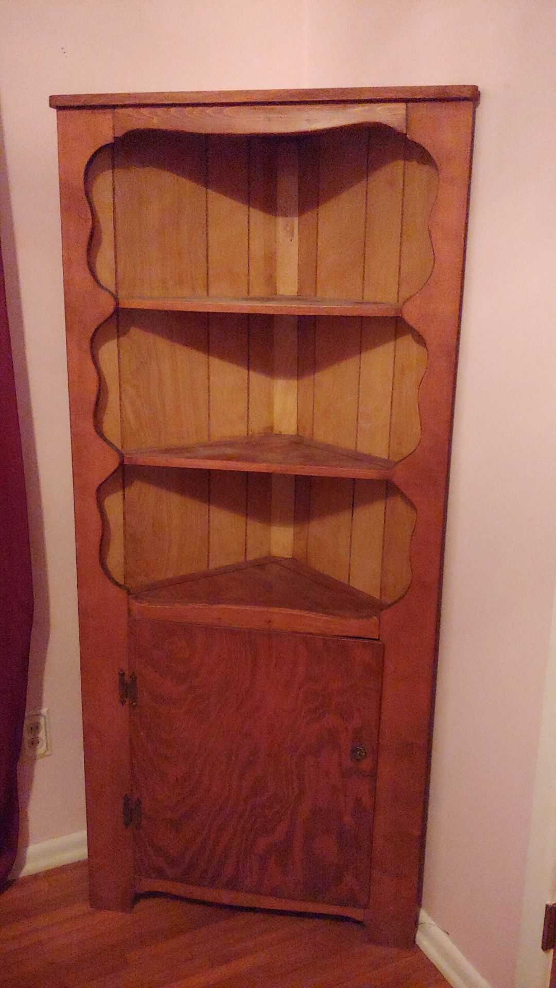 Corner shelf cabinet