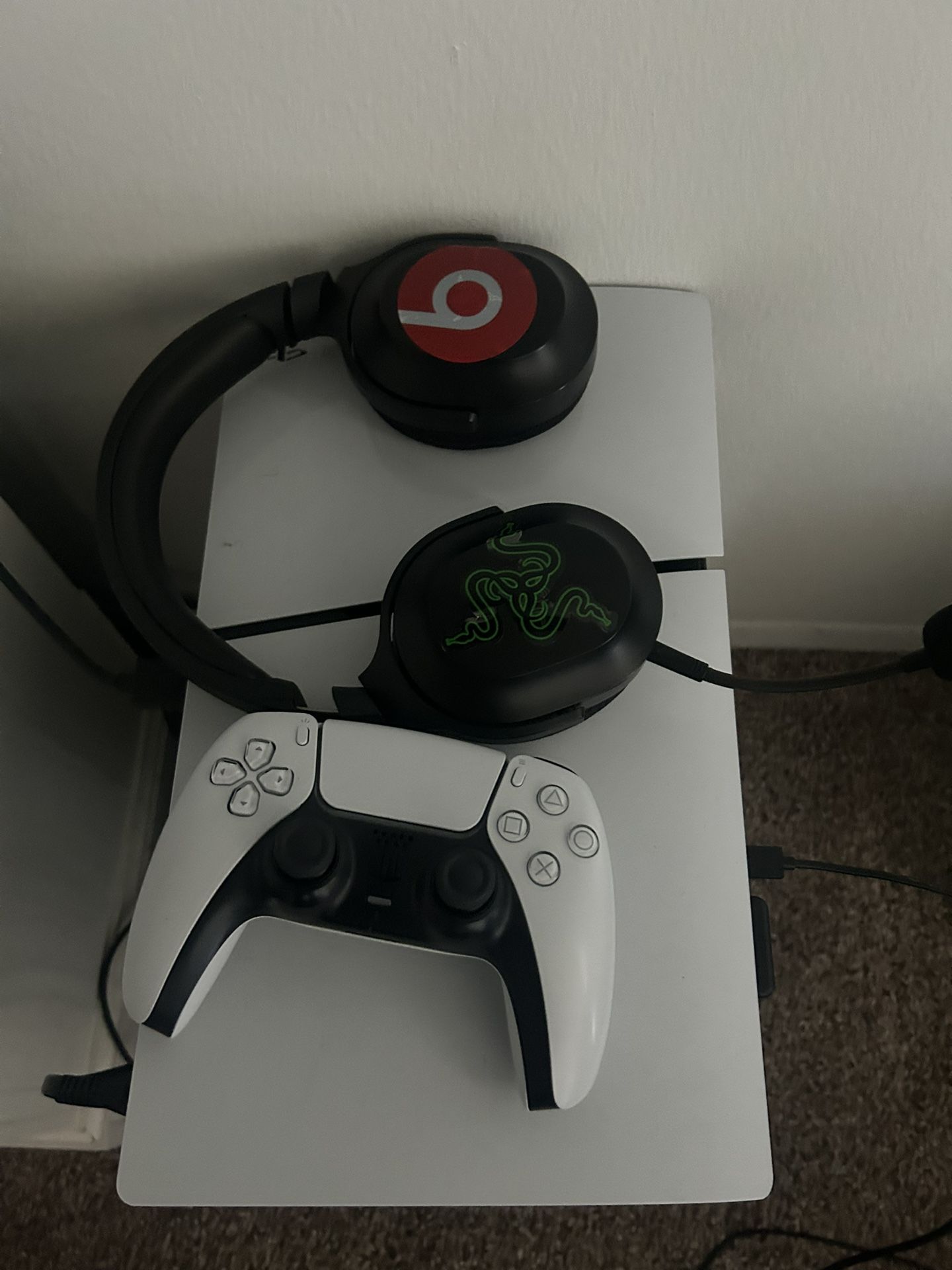 Ps5 Slim Disc Version , Razer Wireless Headset And Controller