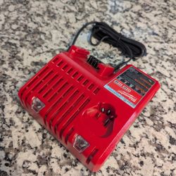 Milwaukee M12/M18 Charger Brand New
