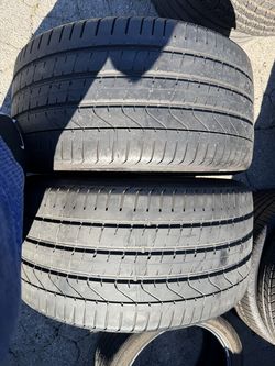 (2) 315/30R22 PAIR OF USED TIRES PIRELLI 70% LIFE !!
