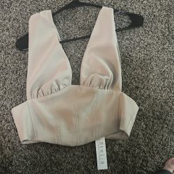 BRAND NEW TOP