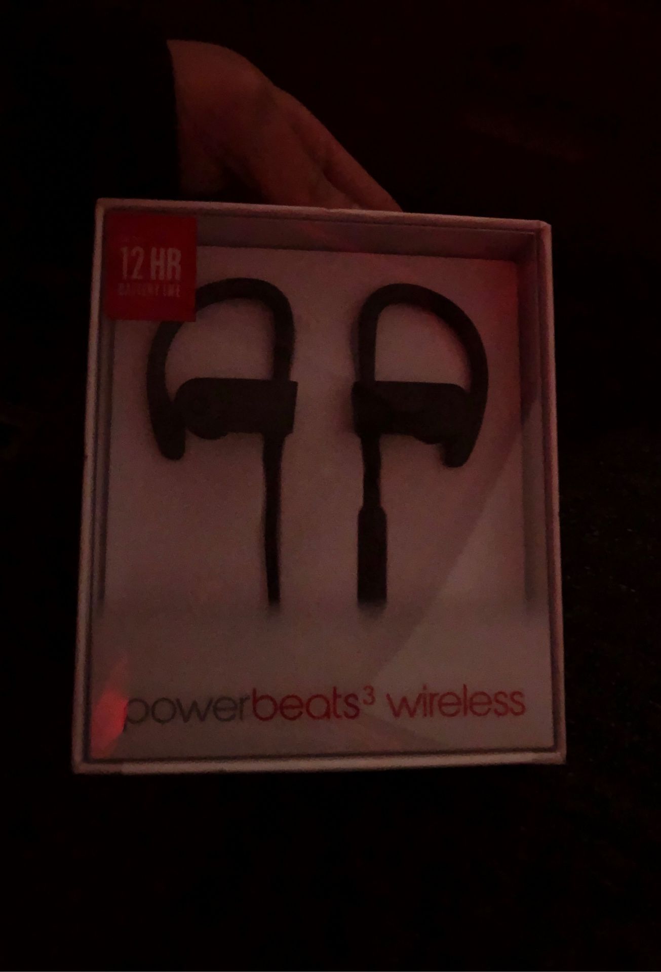 Brand new power beats 3 .. not touched or opened selling them for 80$ no negotiations that’s the best price on the market!! HMU before it’s sold!!