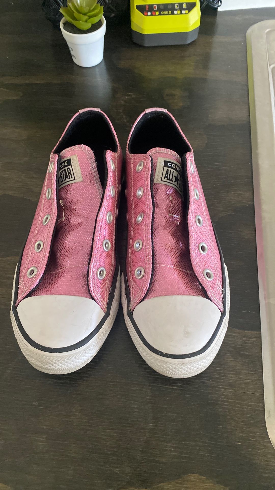 Converse Girl