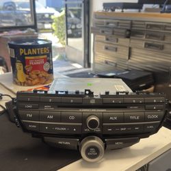 2008-2009 Honda Accord Radio 6 CD player MP3 3BA0 / OEM