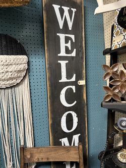 Tall Welcome Sign