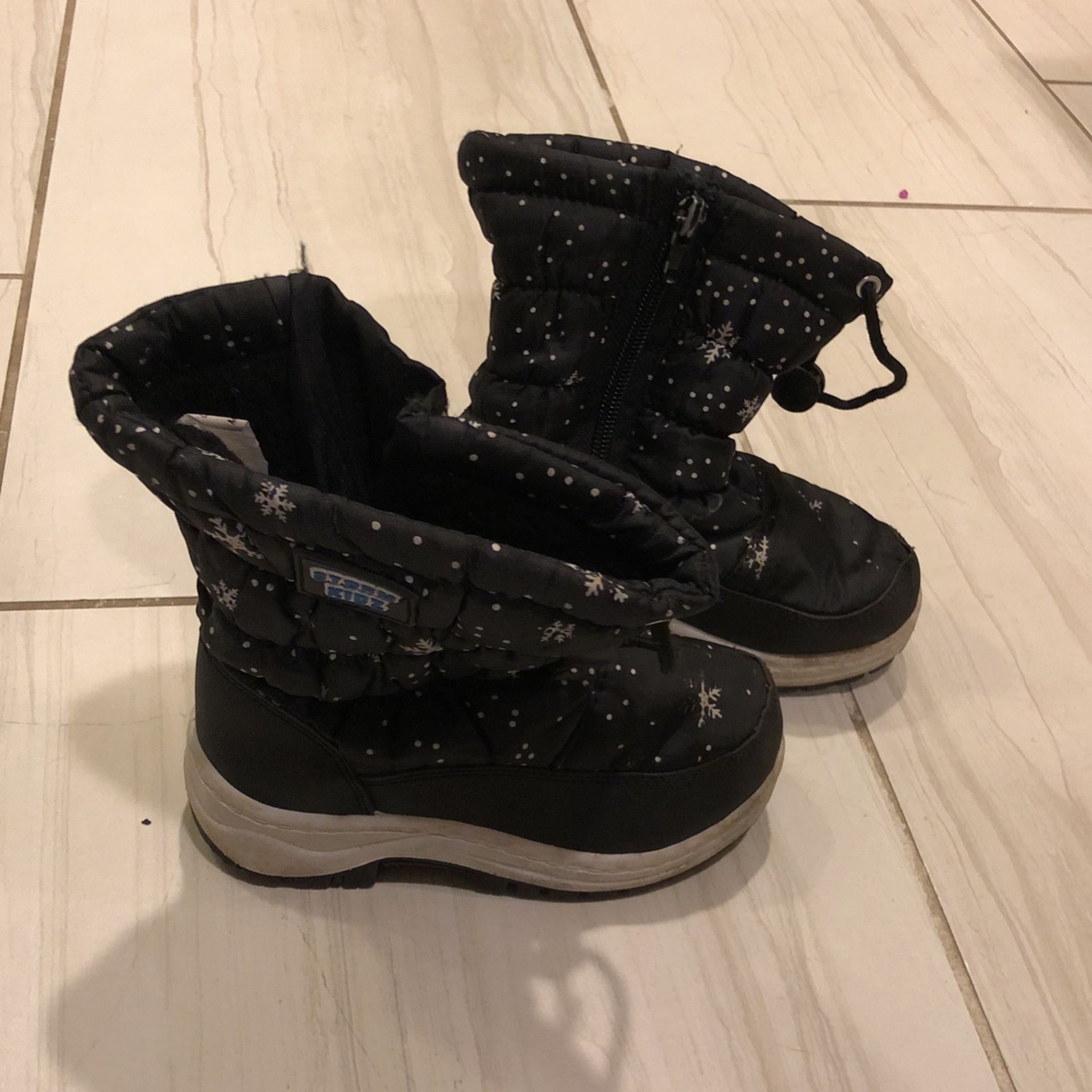 Child Size 8 Snow Boots