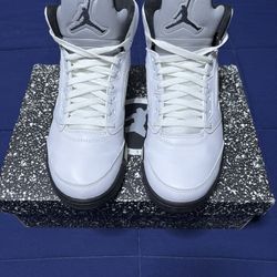Air Jordan 5 Retro White Black 2024  Size 9.5