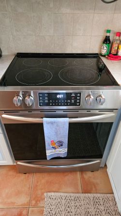 Frigidaire Stove
