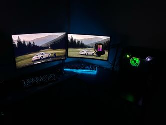 Dual Monitor full Gaming PC Desktop Setup