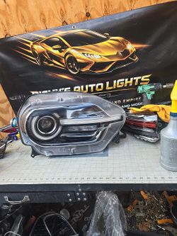 2021 2023 FORD BRONCO SPORT HEADLIGHT OEM RIGHT SIDE FULL LED 1 tab Missing 