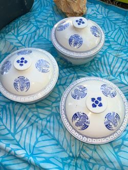 Vintage Chinese serving bowls with Blue Heron