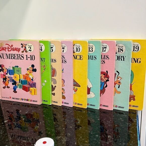 1983 Walt Disney Fun-To-Learn Library 19 Volume Set Bantam Books (9 book…