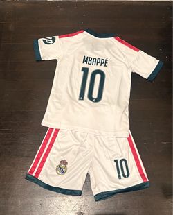Kids mbappe jersey size 18-24