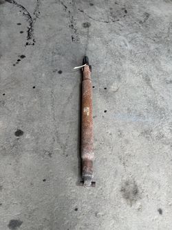 2009-2014 Chevy Tahoe Rear Drive Shaft OEM - 5.3L 4x4