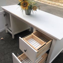 Ikea Hemnes White Desk .  ( 61”w X 29” H X 25”d ) Delivery Available