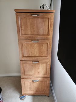4 Drawer Filing Cabinet 