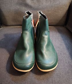 ***WOMEN’S GREEN RUBBER ANKLE BOOTS***