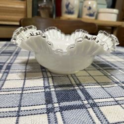 Fenton. Silver Crest  Milk Glass Bowl