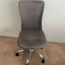 Spinning Office Chair 