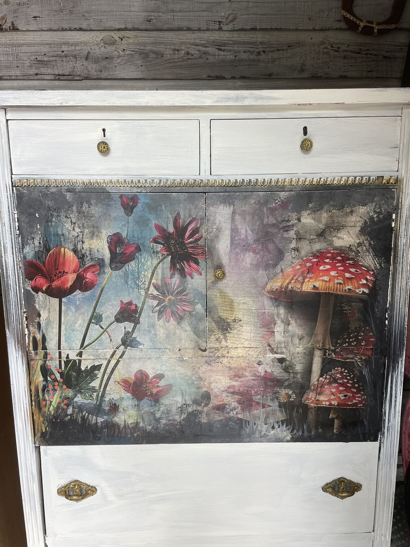Solid Wood Hand Painted 6 Drawer Dresser